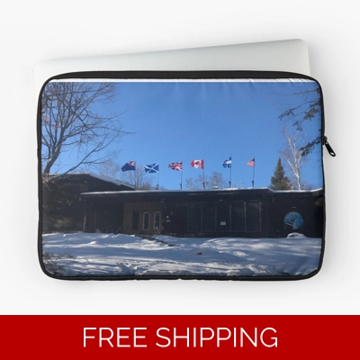 Le Studio Laptop Sleeve Building Winter 2020